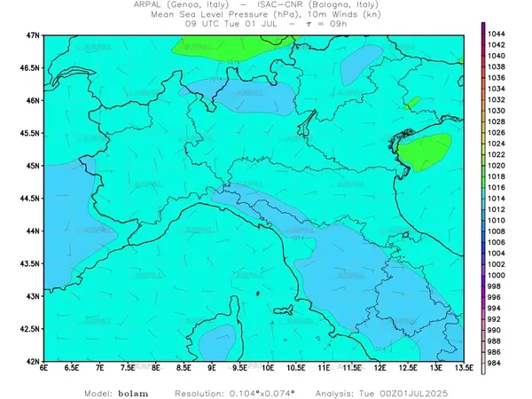 thumb_bolam_zoom_2025070100_09_mslp%shd+cnt_wind10%barb.webp