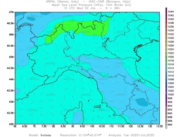 thumb_bolam_zoom_2025070100_36_mslp%shd+cnt_wind10%barb.webp