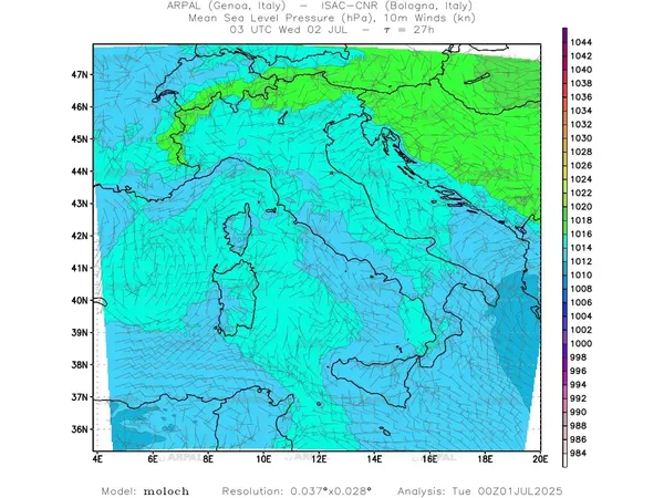 thumb_moloch_all_2025070100_27_mslp%shd+cnt_wind10%barb.webp