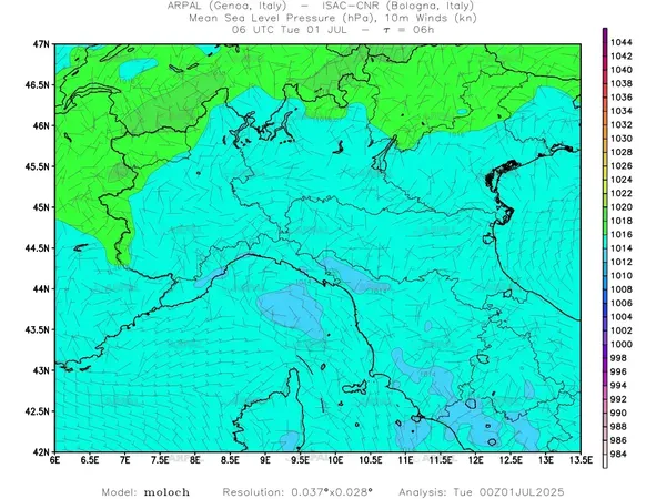 thumb_moloch_zoom_2025070100_06_mslp%shd+cnt_wind10%barb.webp