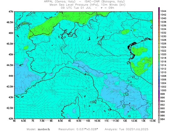 thumb_moloch_zoom_2025070100_09_mslp%shd+cnt_wind10%barb.webp