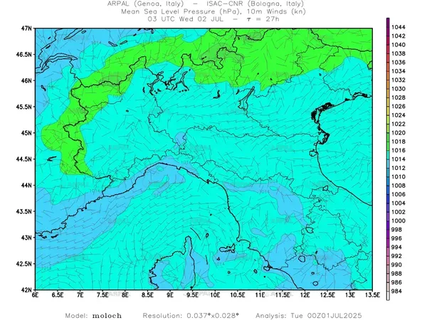 thumb_moloch_zoom_2025070100_27_mslp%shd+cnt_wind10%barb.webp