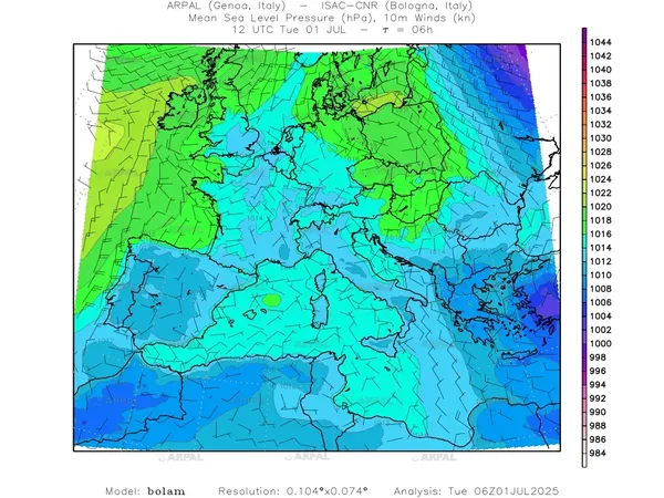 thumb_bolam_all_2025070106_06_mslp%shd+cnt_wind10%barb2.webp