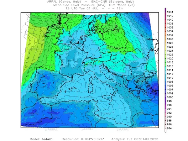 thumb_bolam_all_2025070106_12_mslp%shd+cnt_wind10%barb2.webp