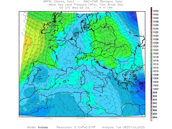 thumb_bolam_all_2025070106_18_mslp%shd+cnt_wind10%barb2.webp