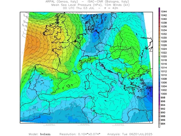 thumb_bolam_all_2025070106_42_mslp%shd+cnt_wind10%barb2.webp