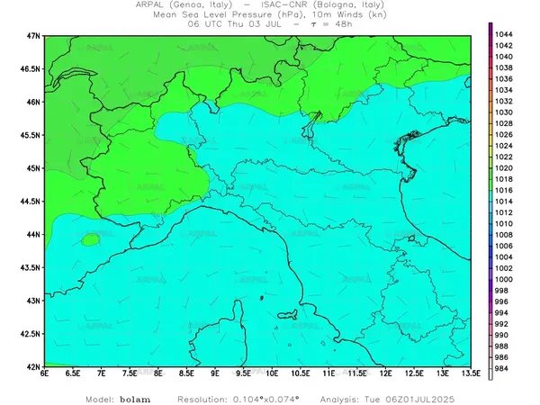 thumb_bolam_zoom_2025070106_48_mslp%shd+cnt_wind10%barb.webp