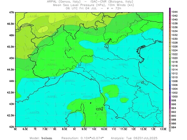 thumb_bolam_zoom_2025070106_72_mslp%shd+cnt_wind10%barb.webp