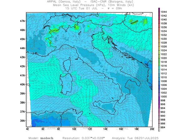 thumb_moloch_all_2025070106_09_mslp%shd+cnt_wind10%barb.webp