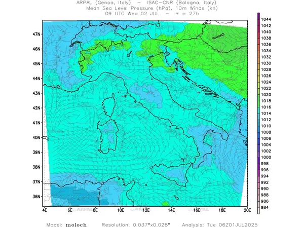 thumb_moloch_all_2025070106_27_mslp%shd+cnt_wind10%barb.webp