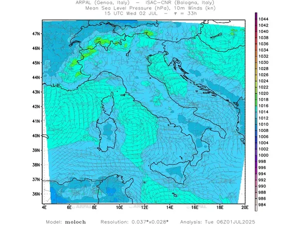 thumb_moloch_all_2025070106_33_mslp%shd+cnt_wind10%barb.webp
