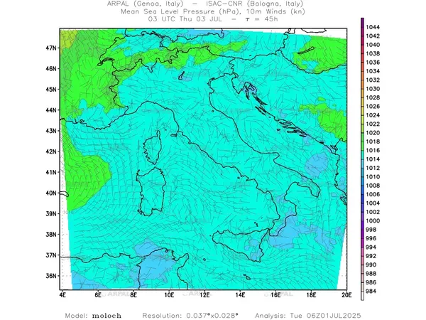 thumb_moloch_all_2025070106_45_mslp%shd+cnt_wind10%barb.webp