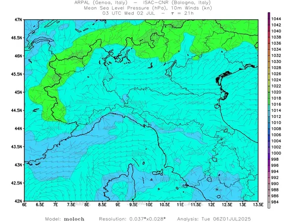 thumb_moloch_zoom_2025070106_21_mslp%shd+cnt_wind10%barb.webp