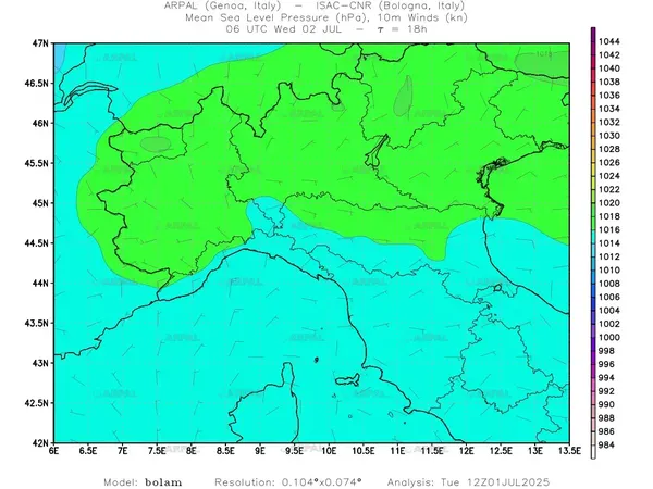 thumb_bolam_zoom_2025070112_18_mslp%shd+cnt_wind10%barb.webp