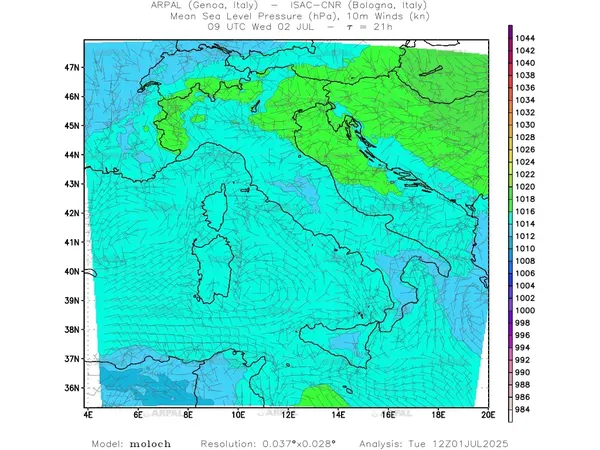 thumb_moloch_all_2025070112_21_mslp%shd+cnt_wind10%barb.webp