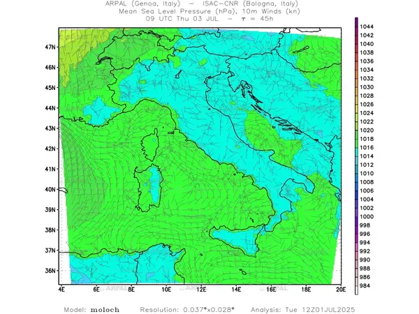 thumb_moloch_all_2025070112_45_mslp%shd+cnt_wind10%barb.webp
