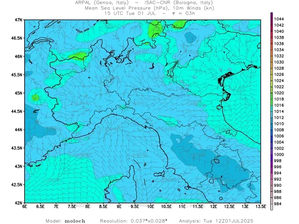 thumb_moloch_zoom_2025070112_03_mslp%shd+cnt_wind10%barb.webp
