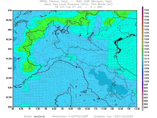 thumb_moloch_zoom_2025070112_06_mslp%shd+cnt_wind10%barb.webp