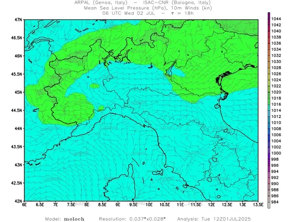 thumb_moloch_zoom_2025070112_18_mslp%shd+cnt_wind10%barb.webp
