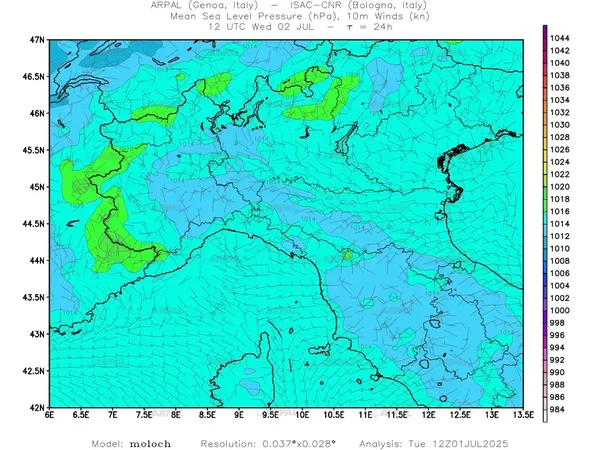 thumb_moloch_zoom_2025070112_24_mslp%shd+cnt_wind10%barb.webp