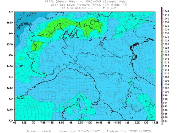 thumb_moloch_zoom_2025070112_30_mslp%shd+cnt_wind10%barb.webp