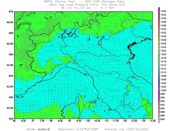 thumb_moloch_zoom_2025070112_42_mslp%shd+cnt_wind10%barb.webp