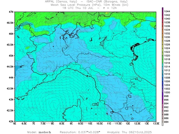 thumb_moloch_zoom_2025071006_12_mslp%shd+cnt_wind10%barb.webp