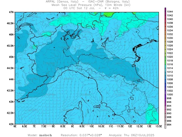 thumb_moloch_zoom_2025071006_42_mslp%shd+cnt_wind10%barb.webp