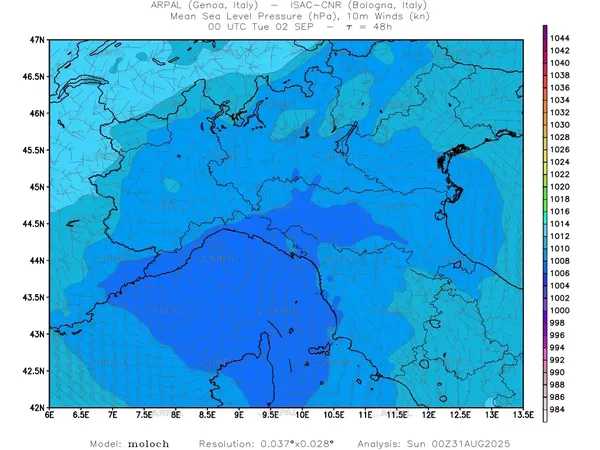 thumb_moloch_zoom_2025083100_48_mslp%shd+cnt_wind10%barb.webp