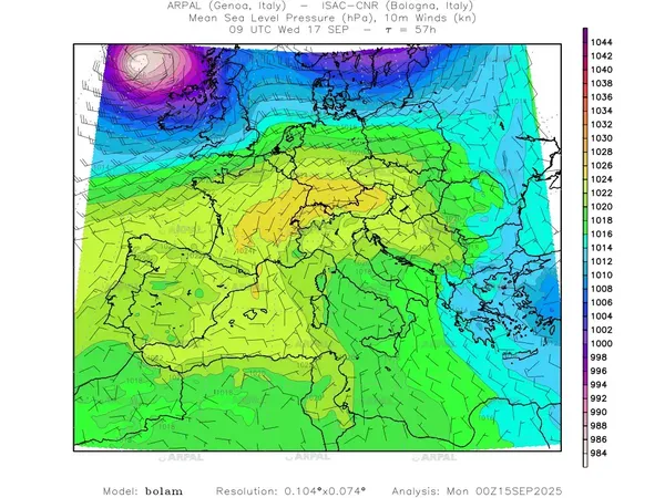 thumb_bolam_all_2025091500_57_mslp%shd+cnt_wind10%barb2.webp