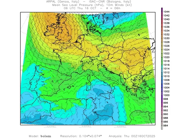 thumb_bolam_all_2025101600_06_mslp%shd+cnt_wind10%barb2.webp