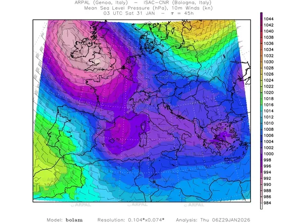 thumb_bolam_all_2026012906_45_mslp%shd+cnt_wind10%barb2.webp