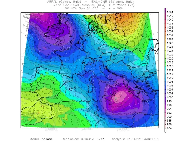thumb_bolam_all_2026012906_66_mslp%shd+cnt_wind10%barb2.webp
