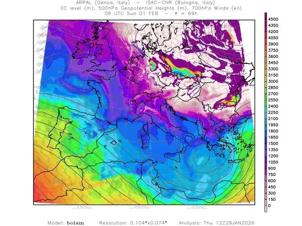thumb_bolam_all_2026012912_69_zeroT%shd_gh@500%cntb_wind@700%barb.webp