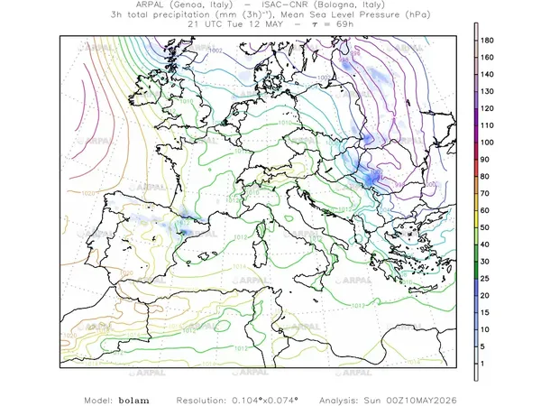 thumb_bolam_all_2026051000_69_tp03h%shd_mslp%cntr.webp