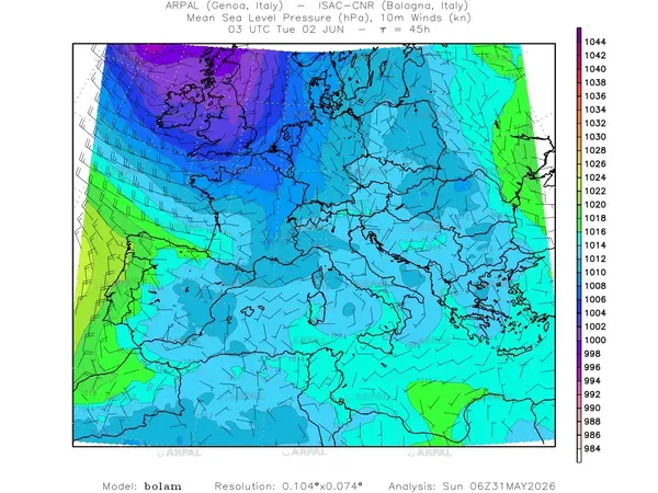 thumb_bolam_all_2026053106_45_mslp%shd+cnt_wind10%barb2.webp