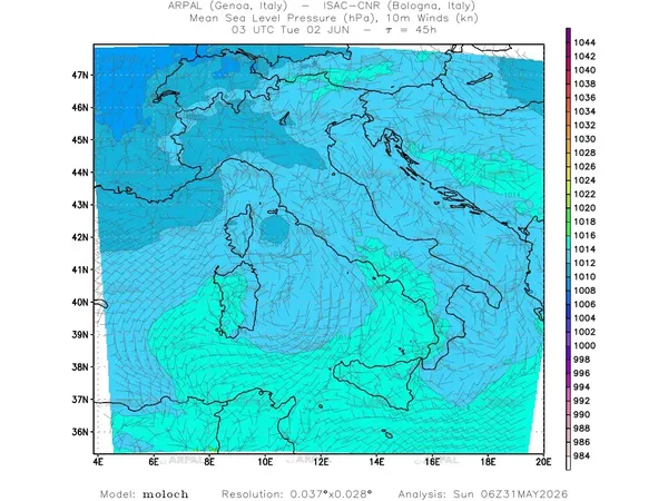 thumb_moloch_all_2026053106_45_mslp%shd+cnt_wind10%barb.webp