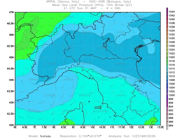 thumb_bolam_zoom_2026053112_09_mslp%shd+cnt_wind10%barb.webp