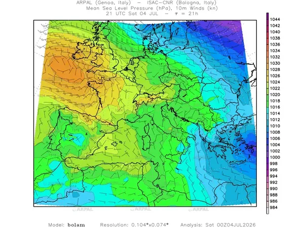thumb_bolam_all_2026070400_21_mslp%shd+cnt_wind10%barb2.webp