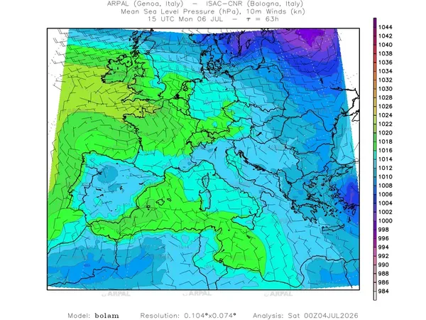 thumb_bolam_all_2026070400_63_mslp%shd+cnt_wind10%barb2.webp