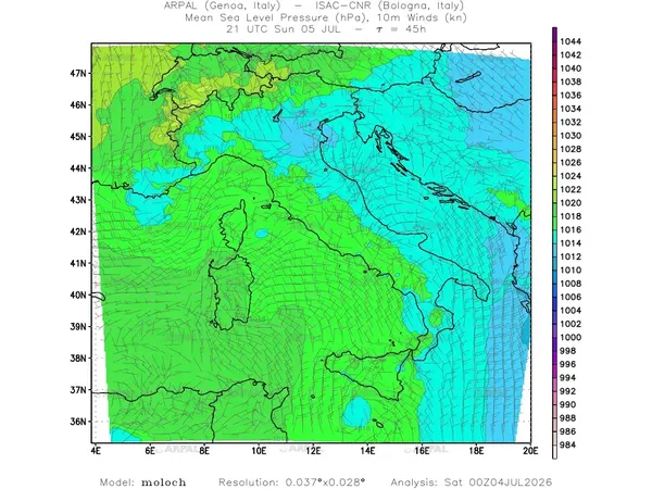 thumb_moloch_all_2026070400_45_mslp%shd+cnt_wind10%barb.webp