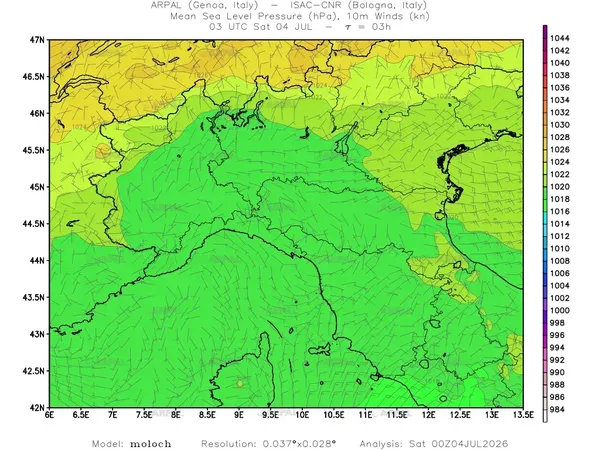 thumb_moloch_zoom_2026070400_03_mslp%shd+cnt_wind10%barb.webp