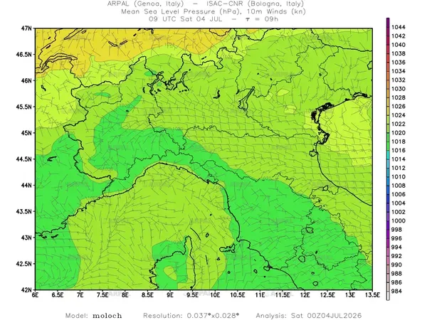 thumb_moloch_zoom_2026070400_09_mslp%shd+cnt_wind10%barb.webp
