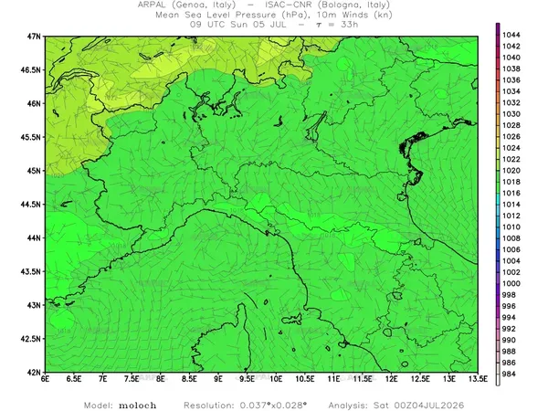 thumb_moloch_zoom_2026070400_33_mslp%shd+cnt_wind10%barb.webp