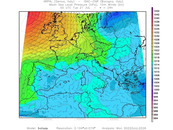 thumb_bolam_all_2026072000_24_mslp%shd+cnt_wind10%barb2.webp