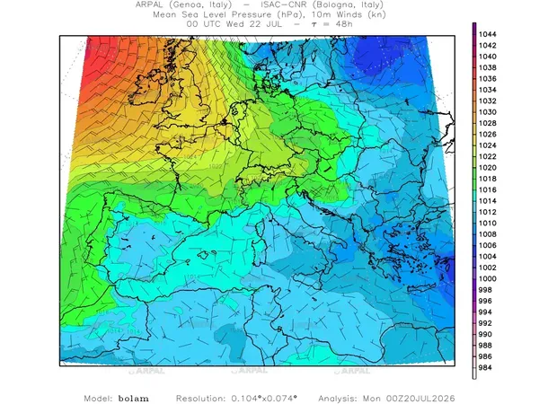 thumb_bolam_all_2026072000_48_mslp%shd+cnt_wind10%barb2.webp