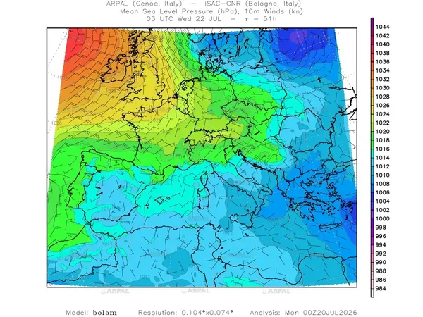 thumb_bolam_all_2026072000_51_mslp%shd+cnt_wind10%barb2.webp