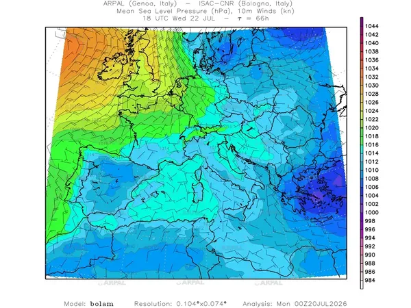 thumb_bolam_all_2026072000_66_mslp%shd+cnt_wind10%barb2.webp