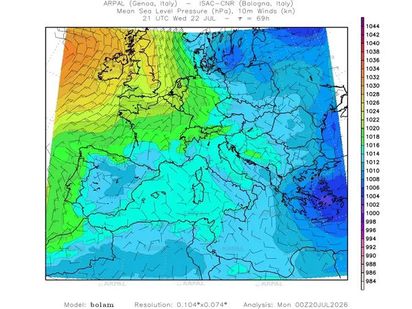 thumb_bolam_all_2026072000_69_mslp%shd+cnt_wind10%barb2.webp