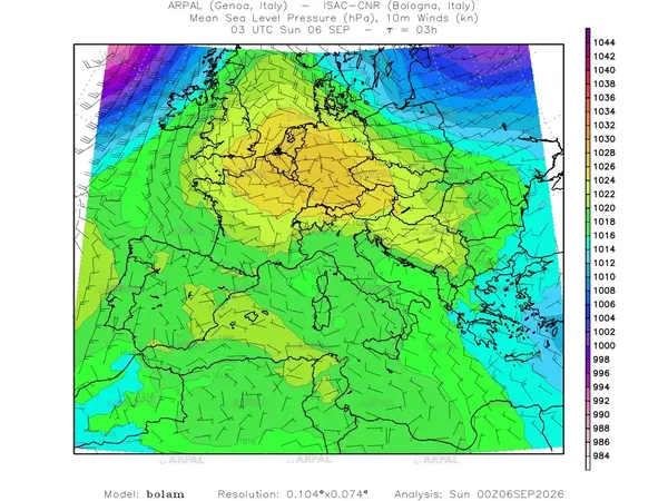 thumb_bolam_all_2026090600_03_mslp%shd+cnt_wind10%barb2.webp